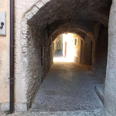 La Casa Di Tina - *